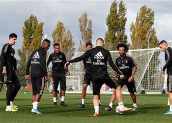 قائمة ريال مدريد لمباراة بيتيس عودة فينيسيوس واستبعاد رودريجيز وبيل