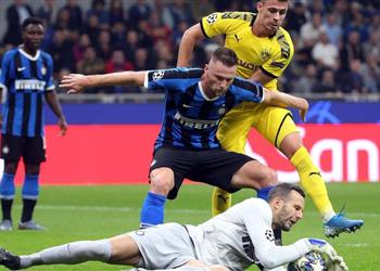 تقارير برشلونة يحسم موقفه من صفقة سكرينيار