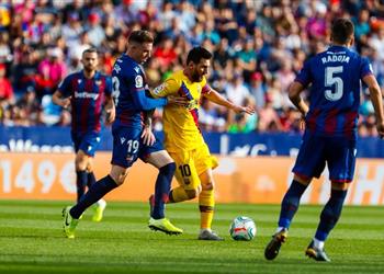 بالفيديو ليفانتي يصعق برشلونة بثلاثية ويمنح ريال مدريد فرصة الانقضاض على صدارة الليجا