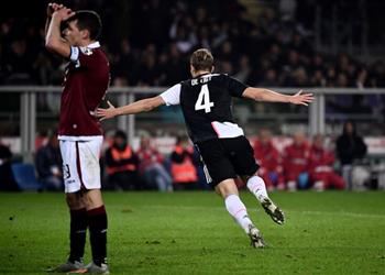 بالفيديو دي ليخت معلق ا على لمسة اليد المثيرة للجدل ليست ركلة جزاء لهذا السبب