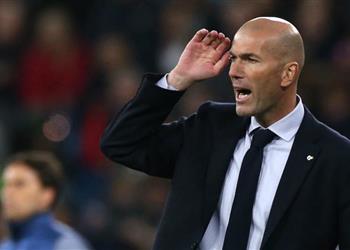 زيدان يعلق على هزيمة برشلونة وقرارات التحكيم في مواجهة ريال مدريد وبيتيس