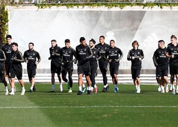 بيل وخاميس يواصلان الغياب عن تدريبات ريال مدريد قبل مباراة جالطة سراي