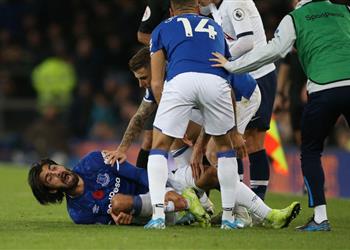 فابيان ديلف الحديث عن إصابة أندريه جوميز أمر صعب