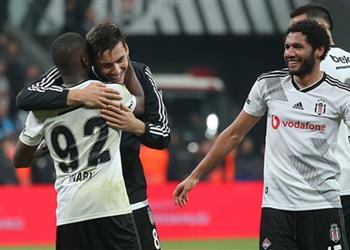 محمد النني الخوف امتلك لاعبي بشكتاش قبل مواجهة جالطة سراي في الدوري التركي