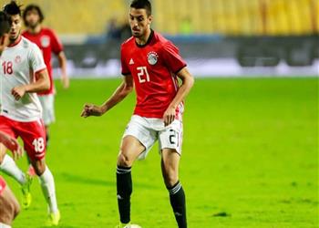 رغم استبعاده من قائمة أمم إفريقيا طاهر محمد طاهر يرفض الرحيل عن معسكر منتخب مصر الأولمبي