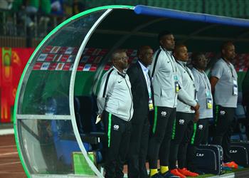 مدرب جنوب إفريقيا أهنئ زامبيا على أداء اليوم وتأثرنا بغياب 6 لاعبين