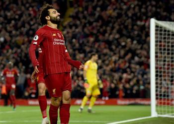 ديلي إكسبريس ت شكك في صحة هدف محمد صلاح بمباراة ليفربول ومانشستر سيتي