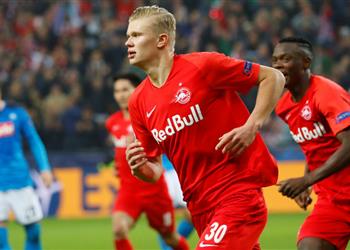 برشلونة يستهدف هالاند لخلافة سواريز