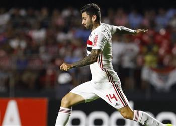 ريال مدريد يفتح الطريق أمام برشلونة لخطف موهبة ساو باولو