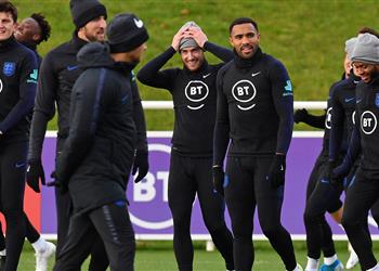 ماجواير لا توجد انقسامات في منتخب إنجلترا وتجاوزنا أزمة ستيرلينج وجوميز