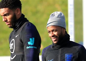 مدرب الجبل الأسود يقلل من أهمية شجار ستيرلينج وجوميز قبل مواجهة إنجلترا في تصفيات يورو 2020