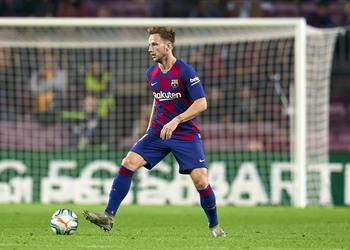مدرب دينامو زغرب الكرواتي يحث راكيتيتش على الرحيل من برشلونة
