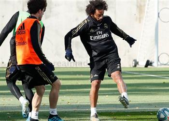 بعد غيابه أمام إيبار للإصابة مارسيلو يشارك في تدريبات ريال مدريد الجماعية