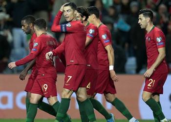 بعد الهاتريك أمام ليتوانيا كريستيانو رونالدو نحن على ب عد خطوة واحدة