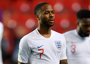 مدرب كوسوفو عن إيقاف خطورة سترلينج في تصفيات يورو 2020 يمكننا كسر ساقيه