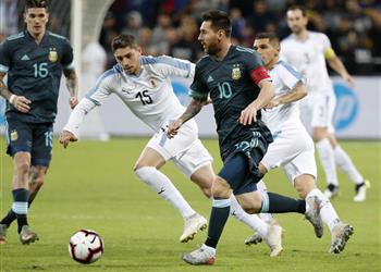 فيديو ميسي يقود الأرجنتين للتعادل الإيجابي مع أوروجواي في مباراة ودية
