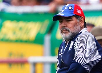 مارادونا يترك منصبه في جيمناسيا لا بلاتا بعد 3 أشهر من تدريبه