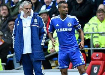 آشلي كول تعاقد توتنهام مع مورينيو صدمني