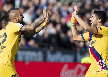 فيديو برشلونة ينجو من فخ أجيري بثنائية أمام ليجانيس ويحافظ على صدارة الدوري الإسباني