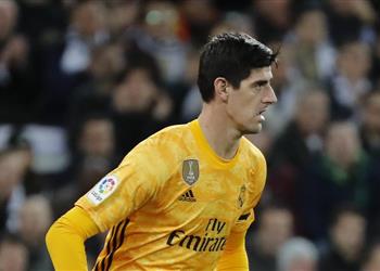 كورتوا يحتفل بمناسبة خاصة مع ريال مدريد ضد سوسيداد