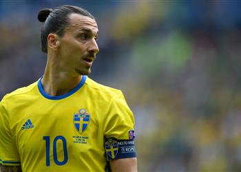 إبراهيموفيتش يكشف عن وجهته الجديدة بعد الرحيل عن لوس أنجلوس جلاكسي