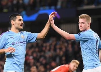 فيديو مانشستر سيتي يتعادل مع شاختار ويتأهل إلى دور الـ16 بدوري أبطال أوروبا