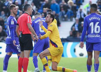 المسابقات ترفض رفع الإيقاف عن بوسكيتس قبل مواجهة برشلونة وأتلتيكو مدريد