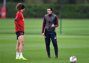 ديفيد لويز بعد إقالة إيمري يوم حزين لقد خذلناه