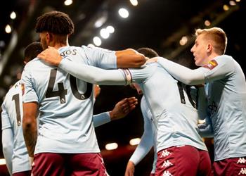 بالفيديو تريزيجيه يتألق في تعادل ثمين لأستون فيلا بمسرح أحلام مانشستر يونايتد