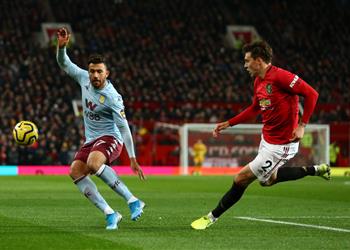 مدرب أستون فيلا يشيد بـ تريزيجيه ويوضح سبب الدفع به أمام مانشستر يونايتد