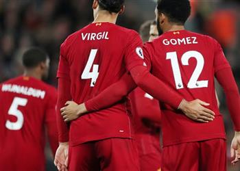 فيديو أمام أنظار محمد صلاح ليفربول يواصل الابتعاد عن مانشستر سيتي ويكتسح إيفرتون بخماسية