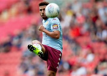 تريزيجيه أستون فيلا فريق كبير وأحب اللعب معه وهذه أفضل لحظة لي في النادي