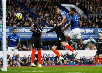 بالفيديو فيرجسون يقود إيفرتون لإسقاط تشيلسي بثلاثية في الدوري الإنجليزي