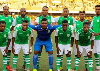 موتيما بيمبي يفوز علي إيزاي بثنائية في الكونفدرالية