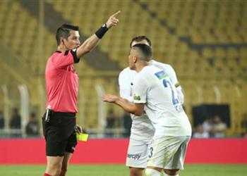 بالفيديو للمرة الثانية هذا الموسم كريم حافظ يتعرض للطرد أمام بشكتاش في الدوري التركي