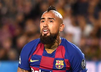 بارتوميو يرد على تهديد فيدال بالرحيل عن برشلونة في الميركاتو الشتوي