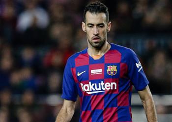 خطر الإيقاف يهدد بوسكيتس قبل مباراة برشلونة وإنتر ميلان في دوري أبطال أوروبا