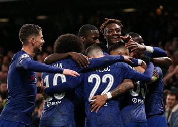 بالفيديو تشيلسي وفالنسيا يتأهلان لدور الـ16 وأياكس يودع دوري أبطال أوروبا