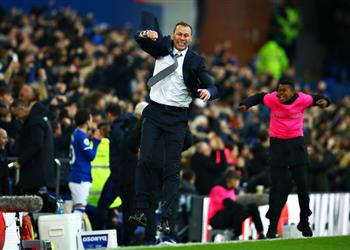 إيفرتون فيرجسون مستمر في مهمته أمام مانشستر يونايتد