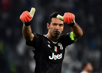 تشكيل يوفنتوس ضد باير ليفركوزن تغييرات بالجملة في الدفاع وبوفون أساسي ا