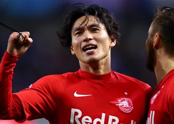 تقرير بطولات أذهل كلوب وأحرج ليفربول من هو مينامينو صفقة الريدز المحتملة في يناير