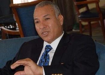 رئيس الأسيوطي الأسبق نعتزم توريد كرات لاتحاد الكرة لاستخدامها في الدوري