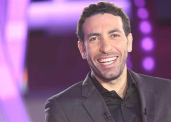 أبو تريكة عن صفقة انضمام كهربا لـ الأهلي لحظة كده ترجم لي