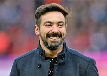 رسمي ا إزيكييل لافيتزي يعتزل كرة القدم