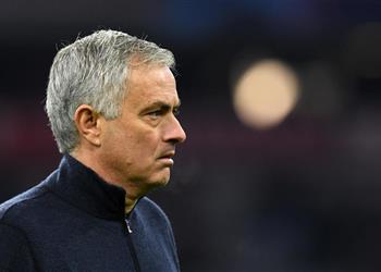 مورينيو يكشف ما يحبطه في توتنهام ويعلق على مستقبل داني روز