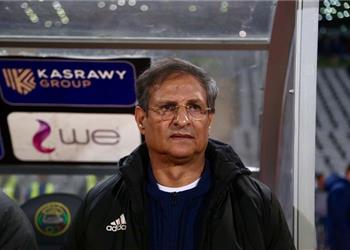 مصطفى يونس لـ كهربا الوضع في الأهلي مختلف ولا يوجد من يسيطر على اللاعبين في الزمالك