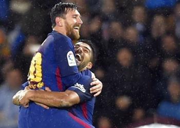 بالفيديو سواريز يسجل الثاني لـ برشلونة أمام ريال سوسيداد بعد هدية ميسي