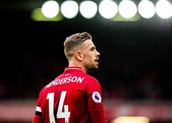 هندرسون ينضم إلى ثلاثي ليفربول الأكثر فوز ا في الدوري الإنجليزي