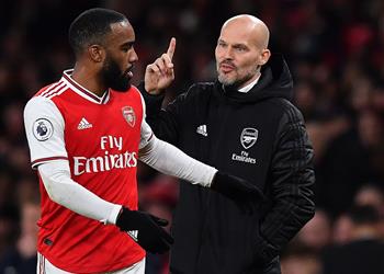 مدرب آرسنال ي لمح لاستمرار استبعاد لاكازيت علينا التغيير بسبب ضعف دفاعنا