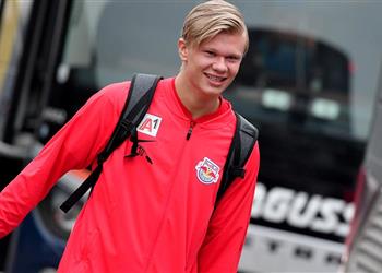 تقارير سالزبورج لا يمانع رحيل هالاند إلى مانشستر يونايتد في الشتاء